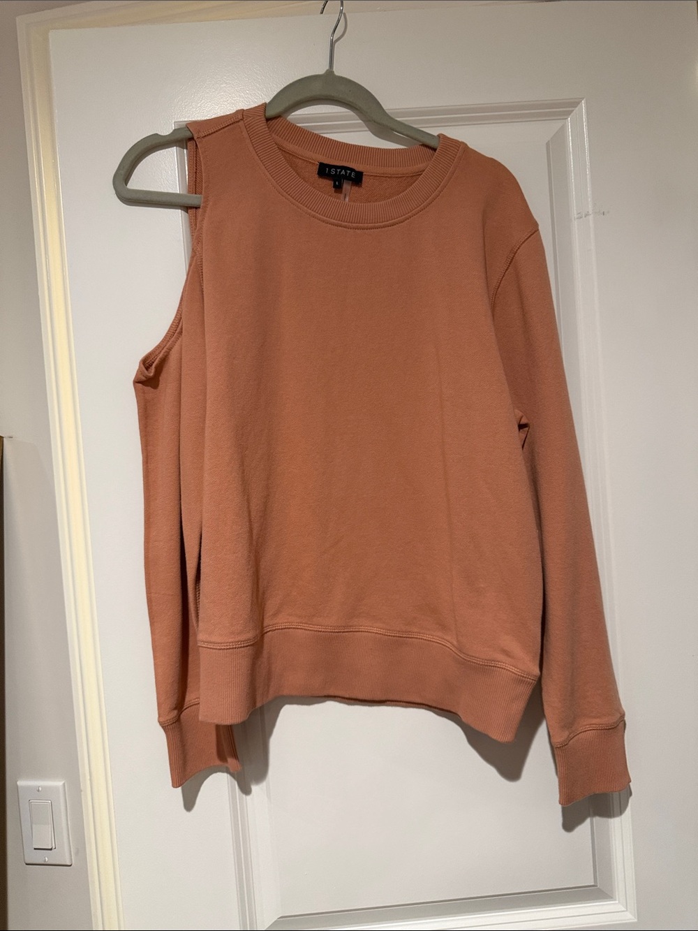 1. State Women's Cold-Shoulder Sweatshirt - Dusty Peach size Large NWT